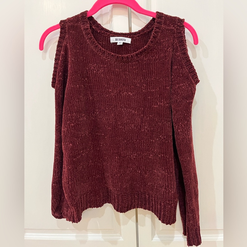 XS maroon cold shoulder sweater